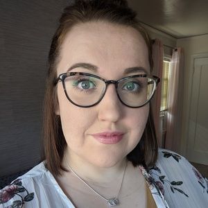 Meet your Posher, Savannah